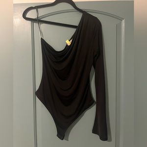 WAYF One Shoulder Bodysuit